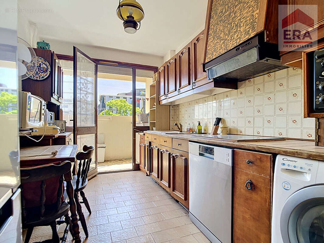 Appartement à MARSEILLE-9E