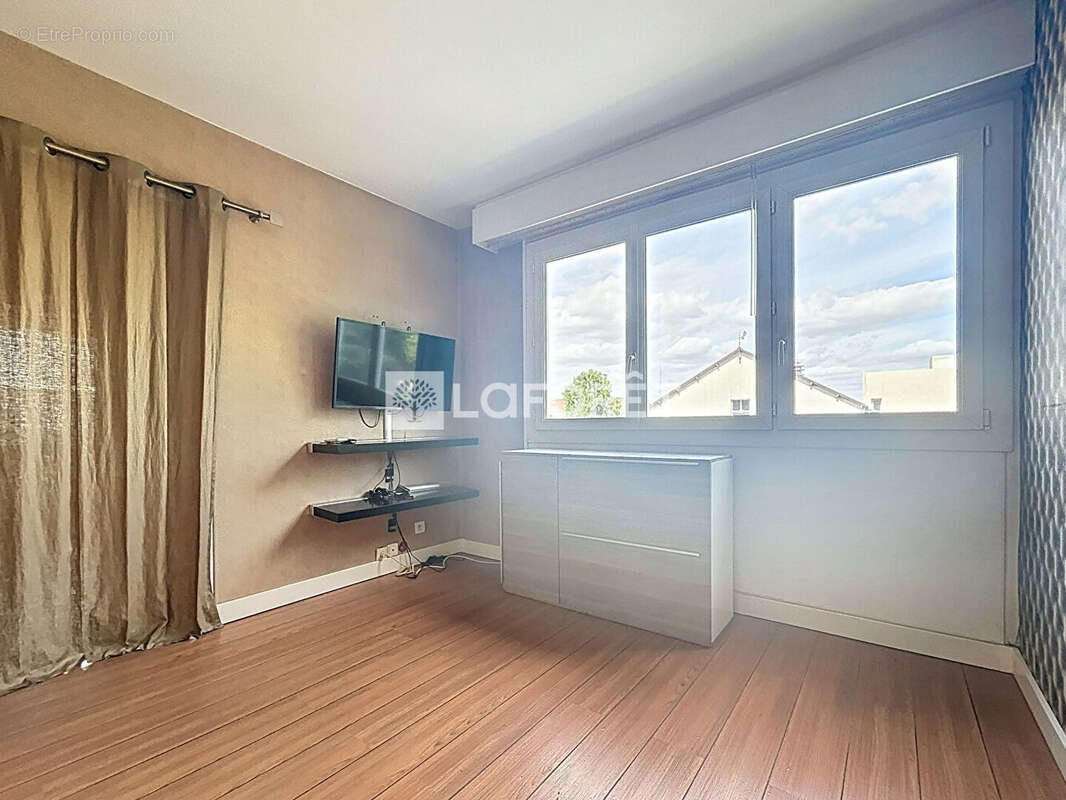 Appartement à CHENNEVIERES-SUR-MARNE