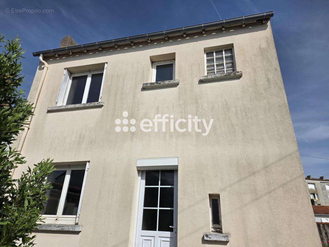 Maison 87 m² à La Rochelle  - photo 10