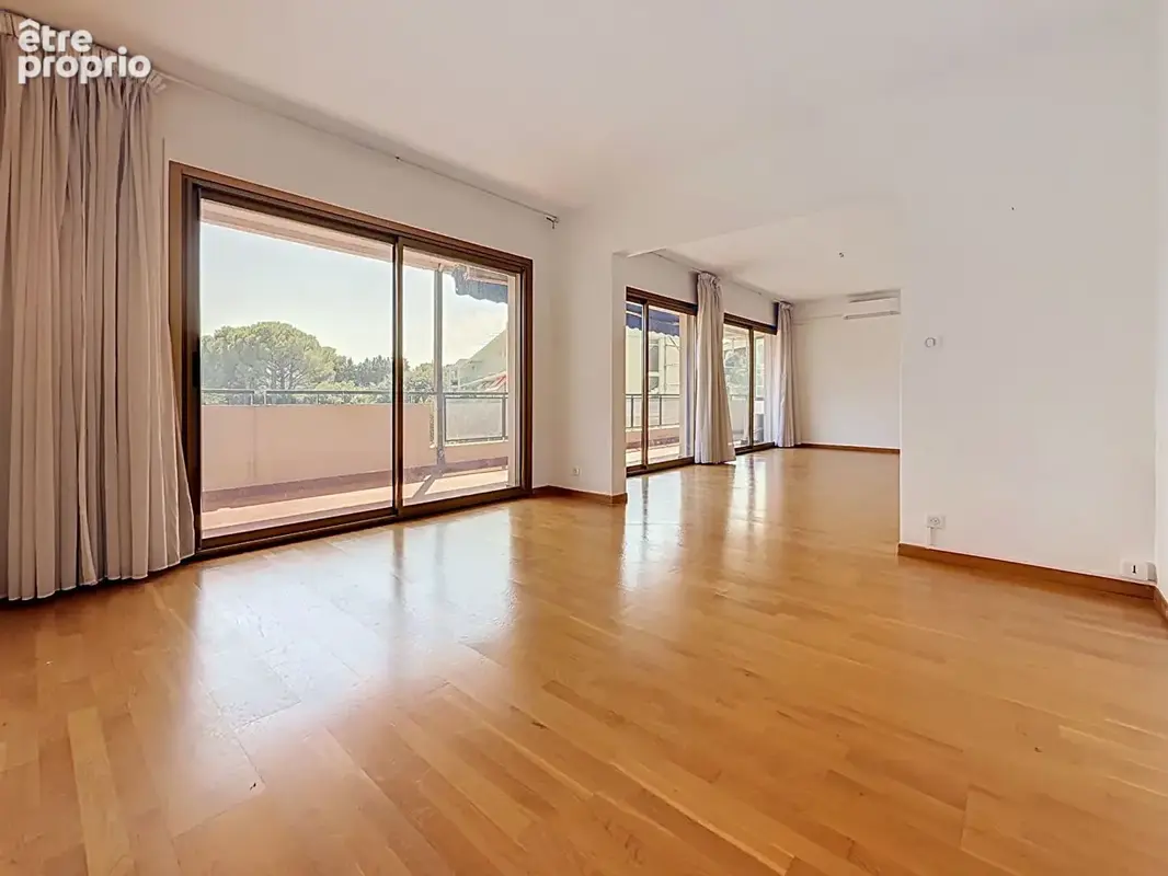 Appartement Les Angles 4 pièces  2 chambres 92 m2 La Pinède - photo 2