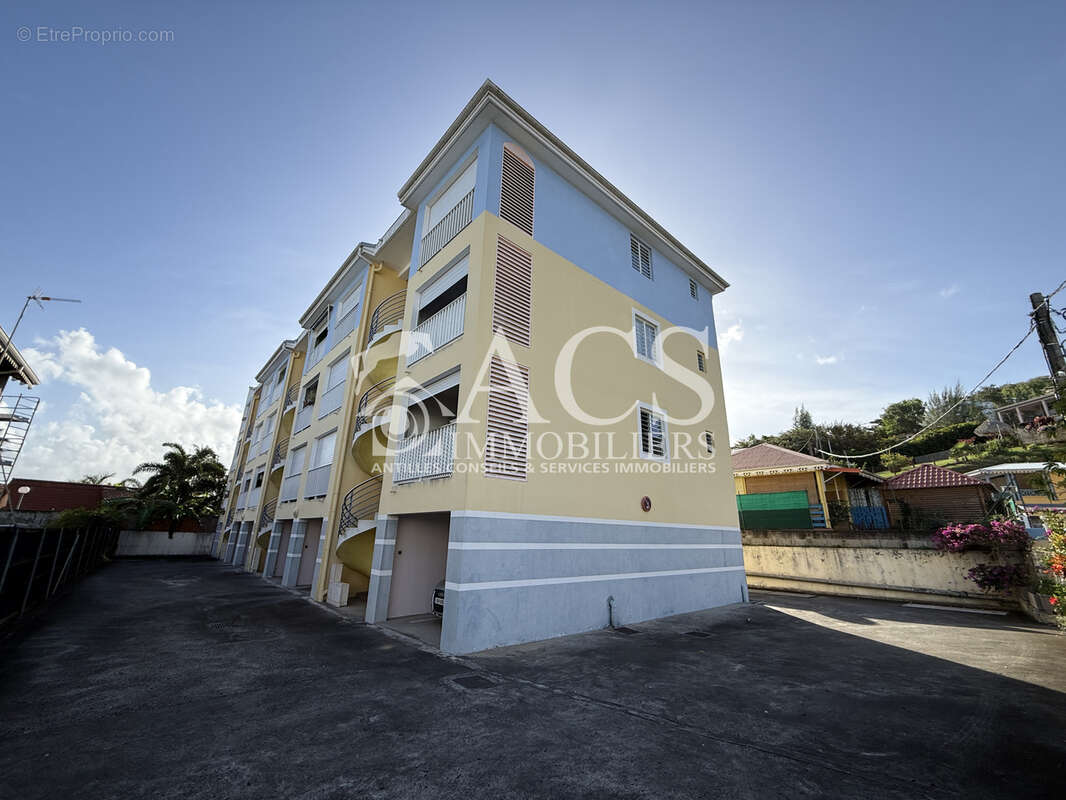 Appartement à LES TROIS-ILETS