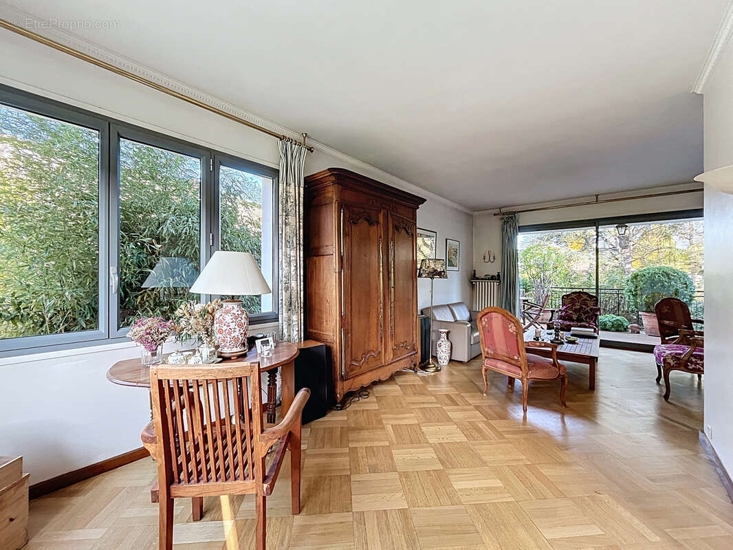 Maison à FRANCHEVILLE