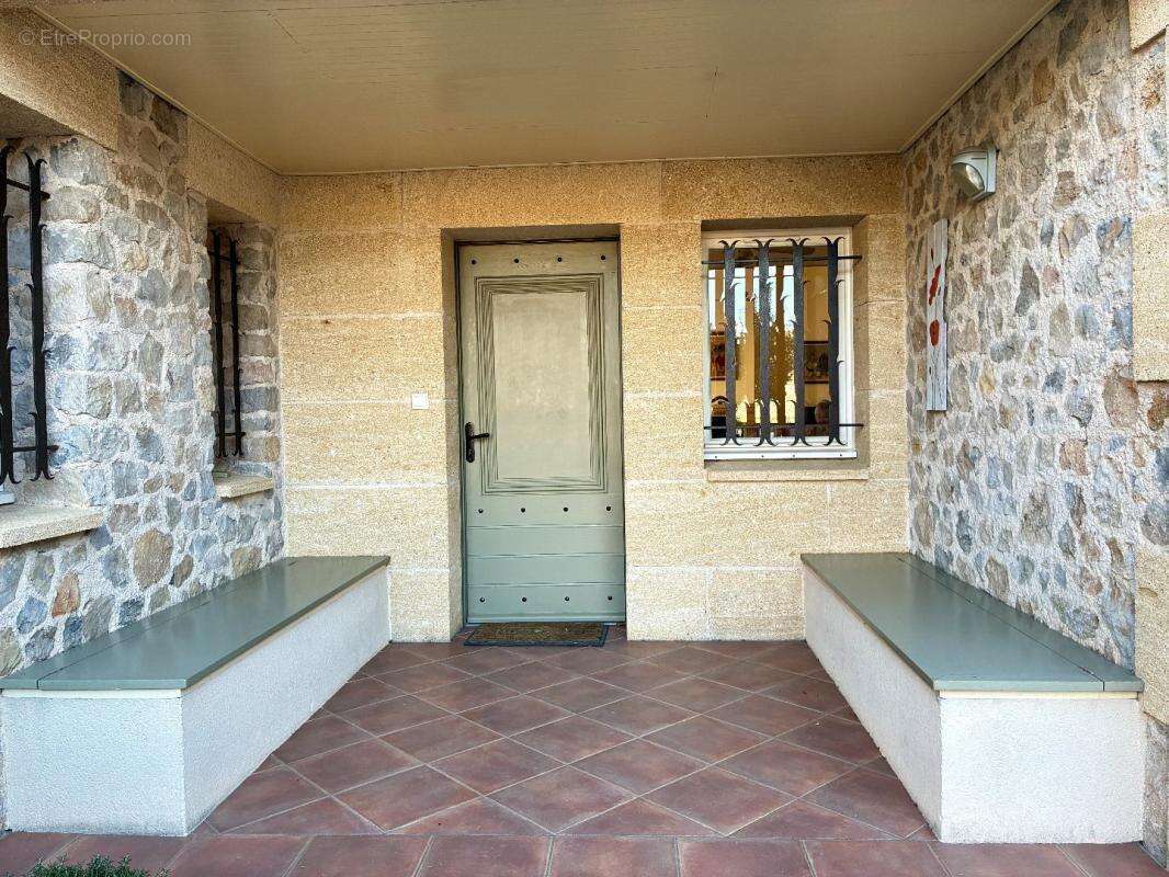 Maison à DURBAN-CORBIERES