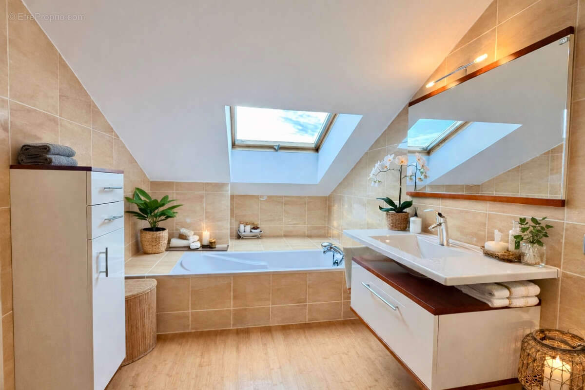 Maison à BELLEGARDE-SUR-VALSERINE