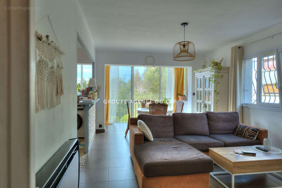 Appartement à SAINT-RAPHAEL