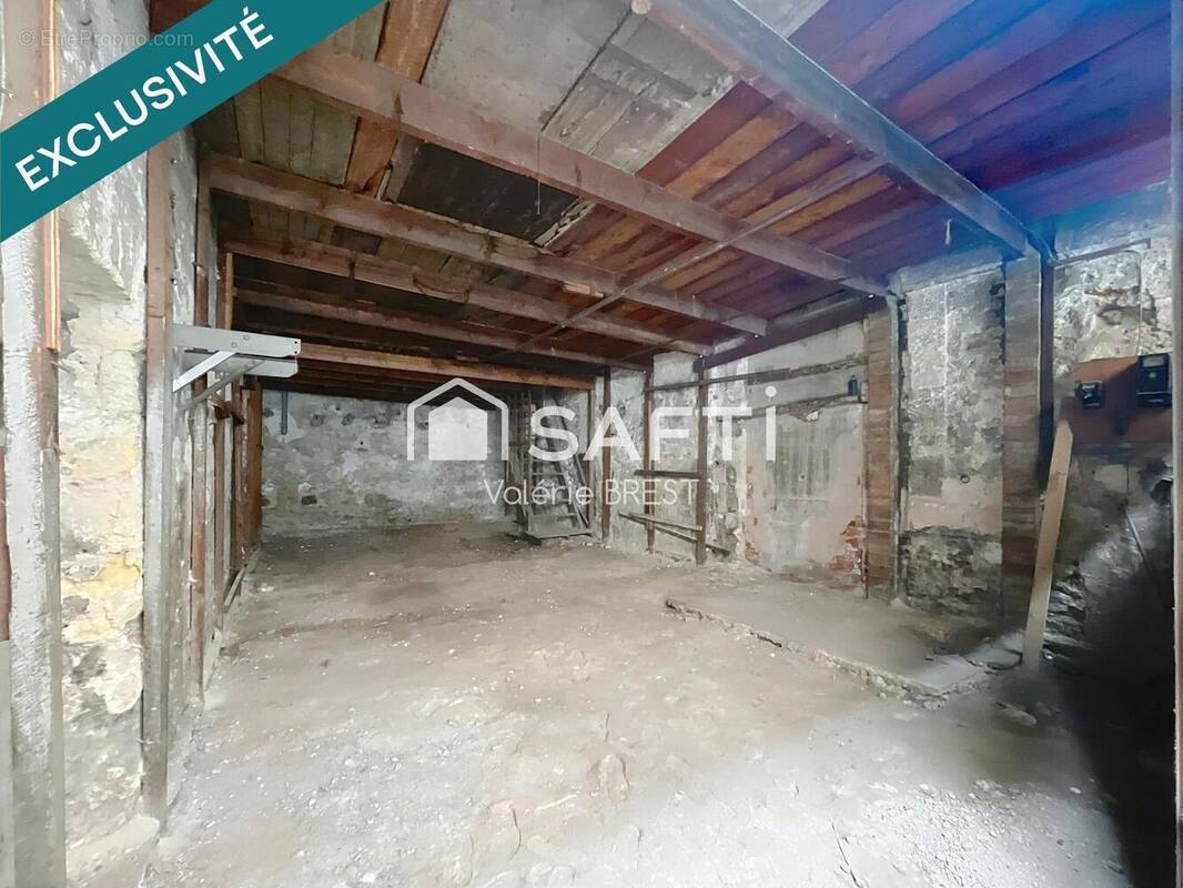 Photo 1 - Commerce à MARSEILLE-1E