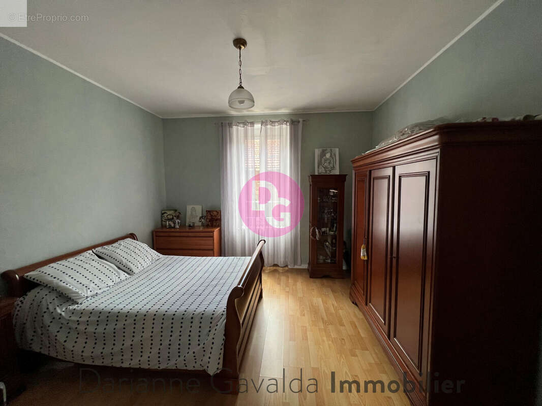 Appartement à DECAZEVILLE