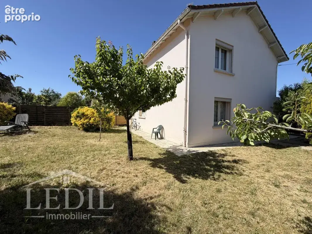 Maison de ville avec garage et jardin - photo 3