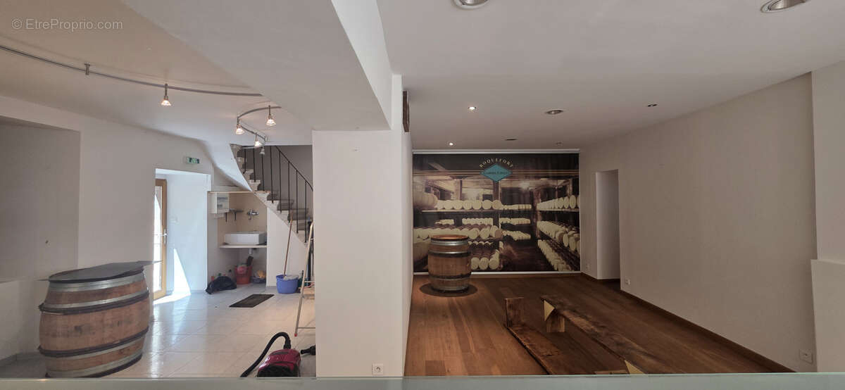 EXCLUSIVITÉ   Maison de village au cœur des remparts de La Cavalerie - photo 3