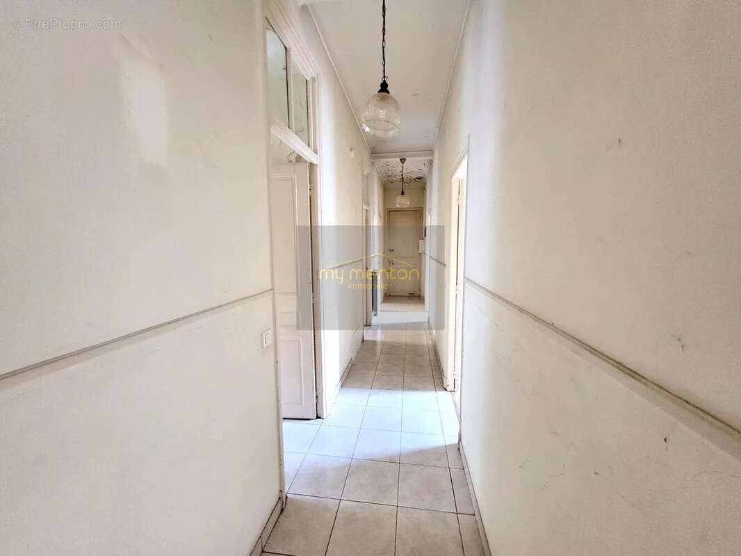 Appartement à MENTON