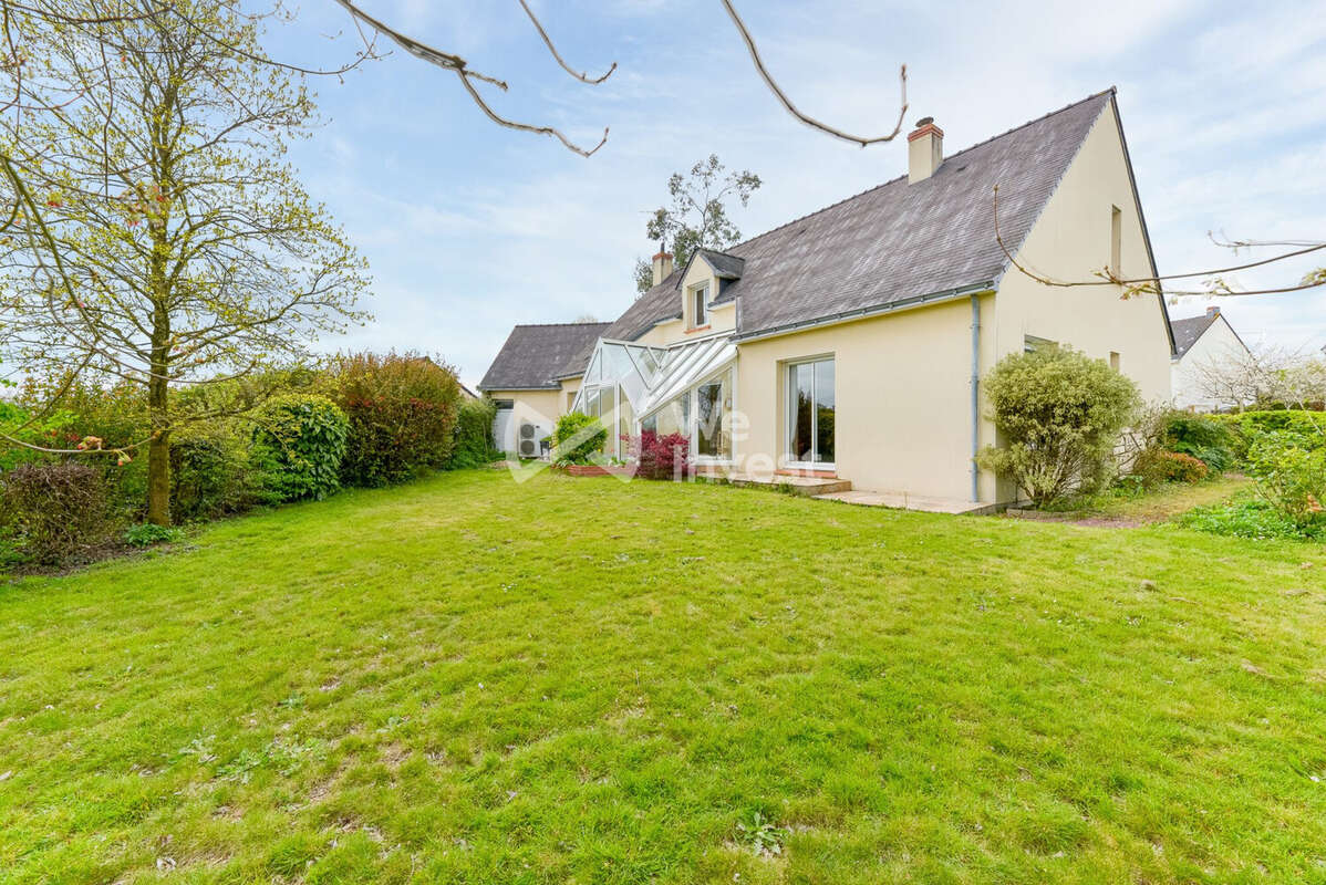 Maison 138 m² à Trans-Sur-Erdre  - photo 2