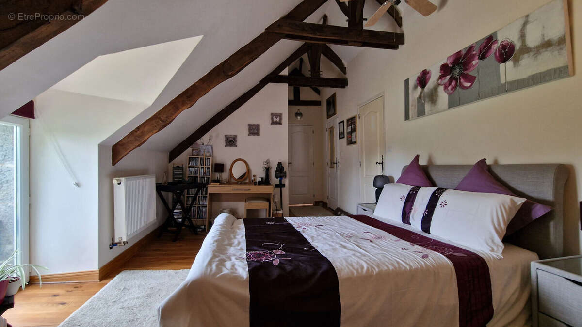 Maison à COLLINEE