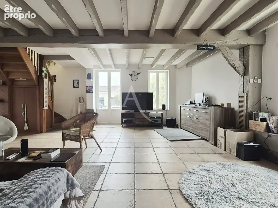 GRADIGNAN - Belle maison familiale avec piscine et garage - photo 2