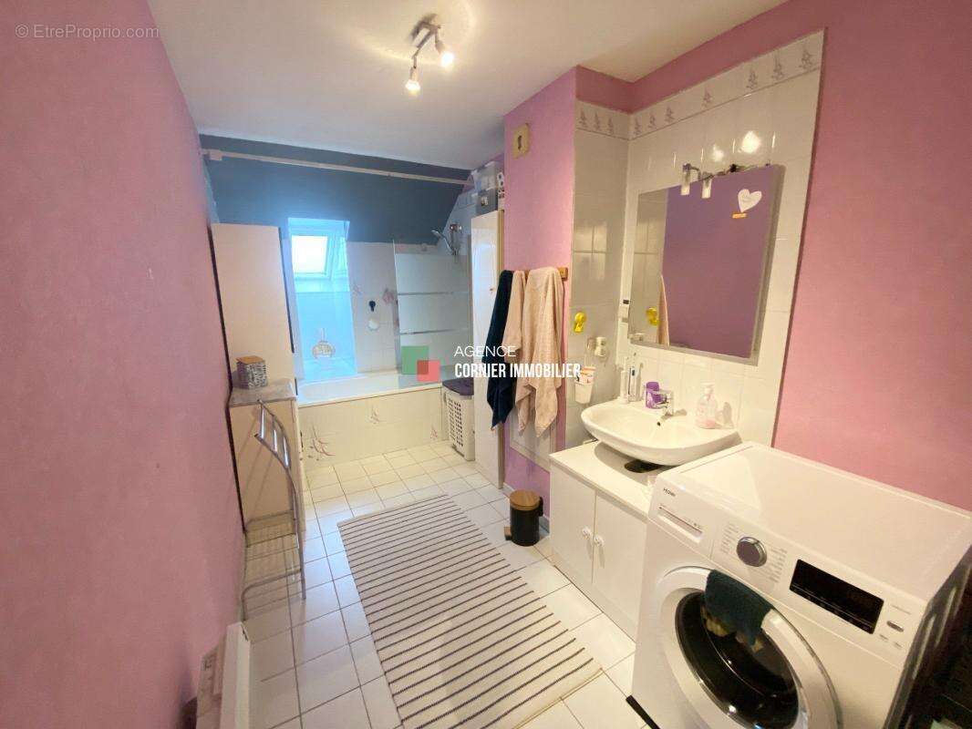 Appartement à LA BOUEXIERE
