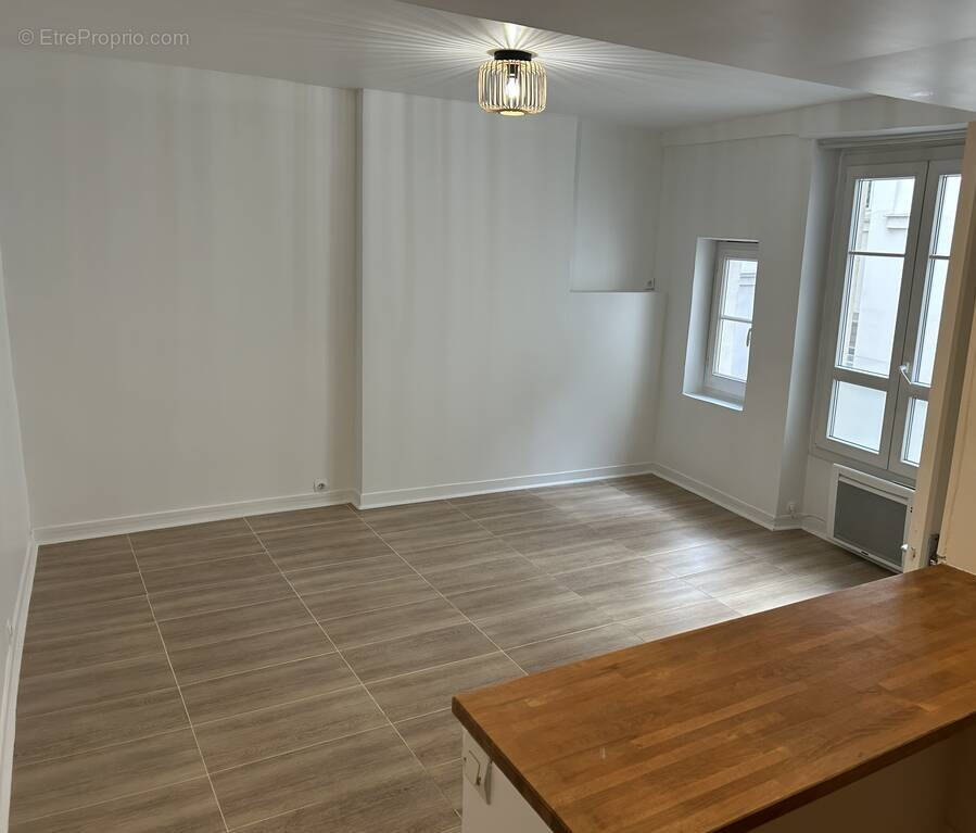 Appartement à PARIS-3E