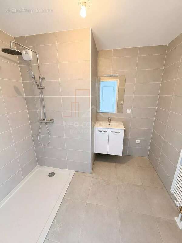 ILLKIRCH-GRAFFENSTADEN  Appartement 3 pièces en attique  67 m²  Deux terrasses - photo 6