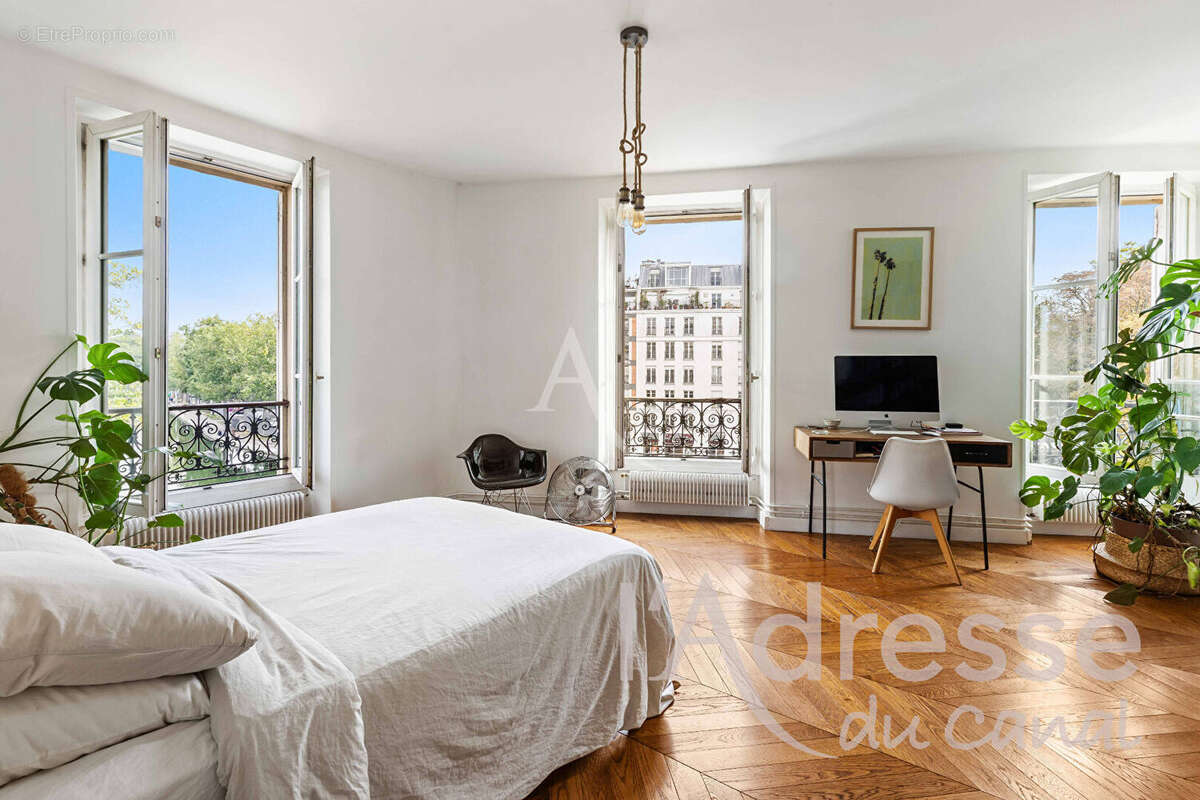Appartement à PARIS-10E