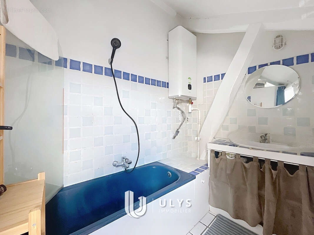 Appartement à PARIS-8E