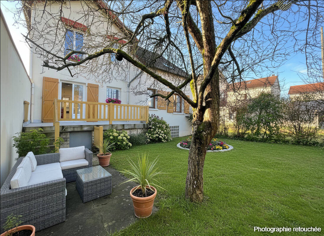 Maison à HOUILLES