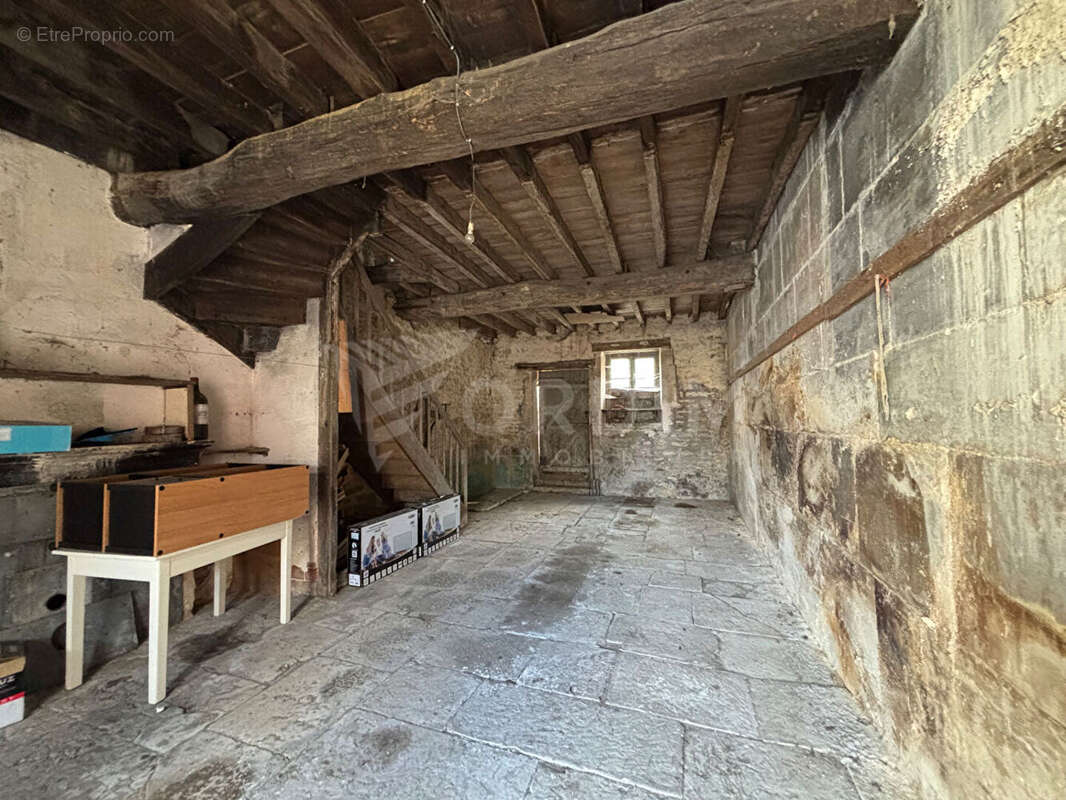 Appartement à EPINEUIL