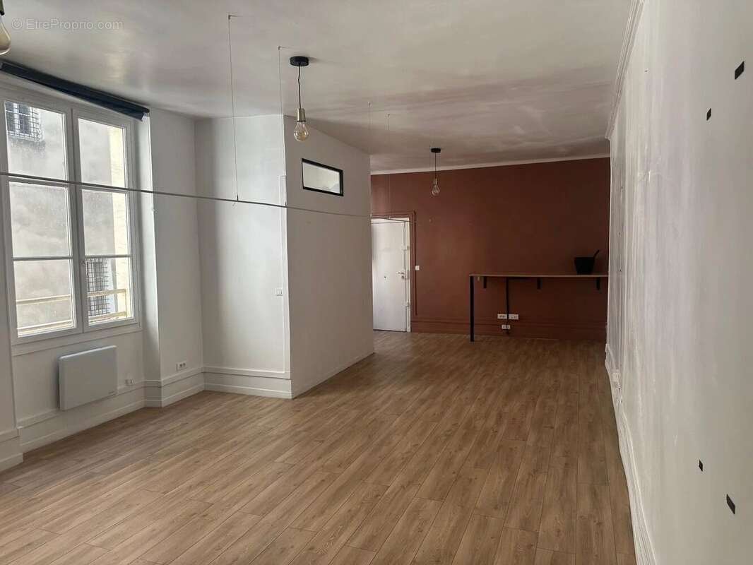 Appartement à PARIS-7E