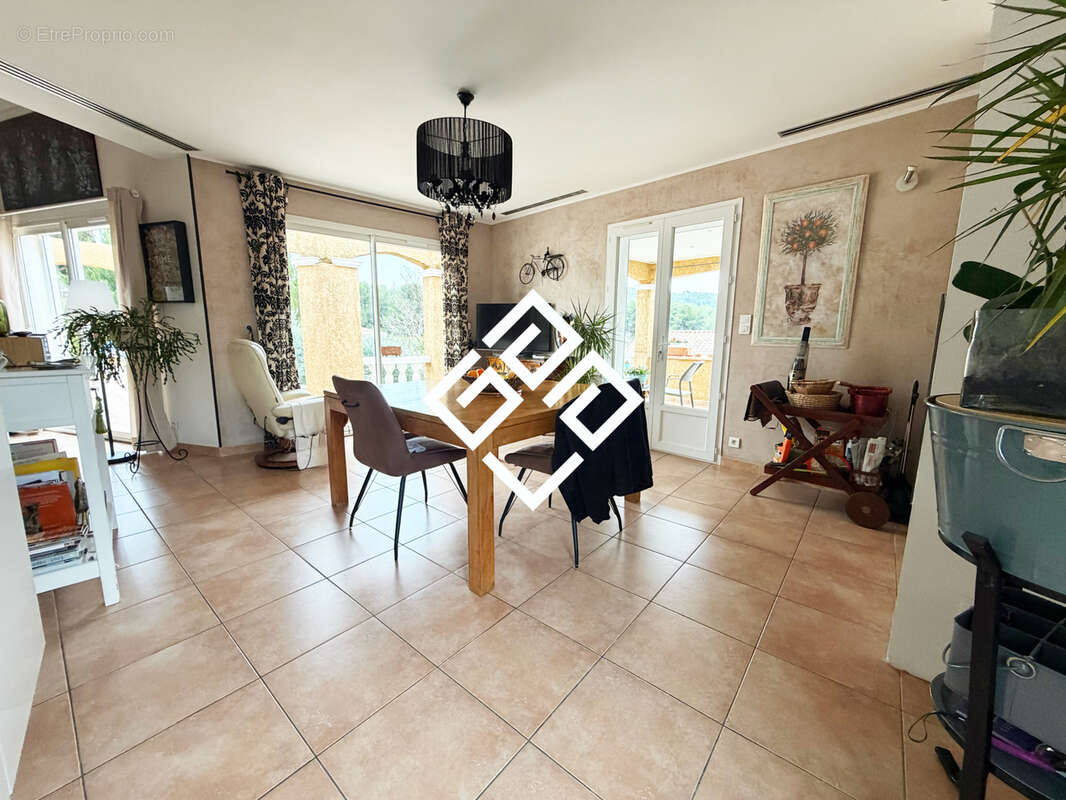 Maison à BIZE-MINERVOIS