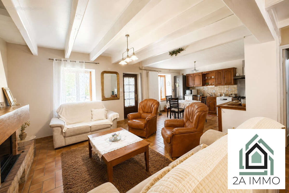 Maison 153 m² à Cisternes-La-Foret  - photo 6
