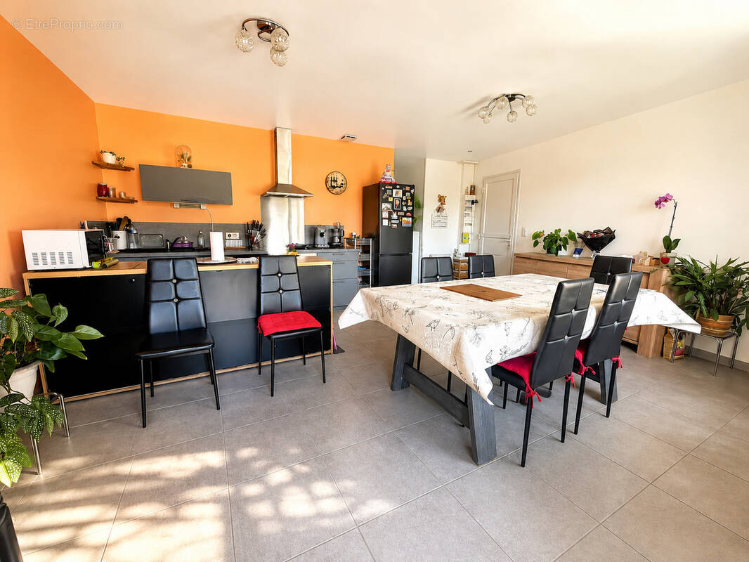 Appartement à SAINTE-SIGOLENE