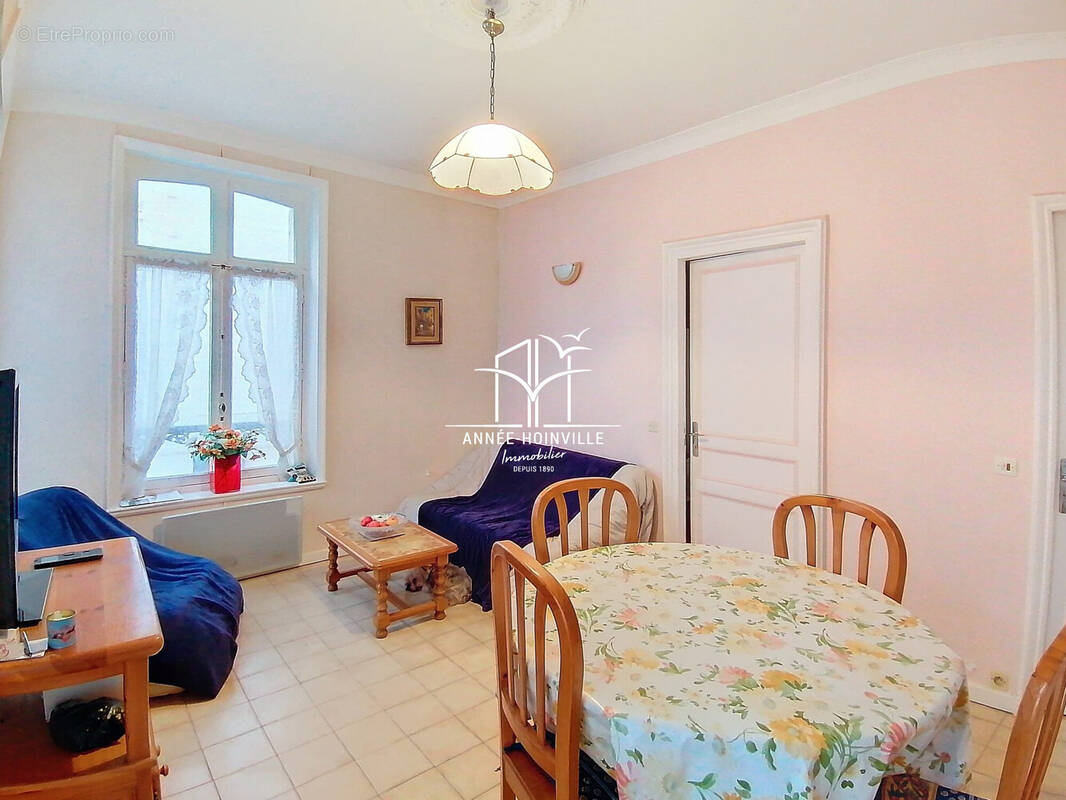 Appartement à TROUVILLE-SUR-MER