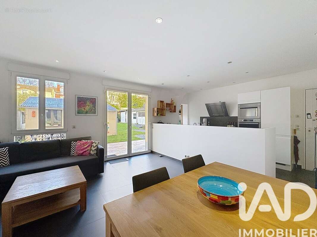 Photo 4 - Appartement à SURESNES