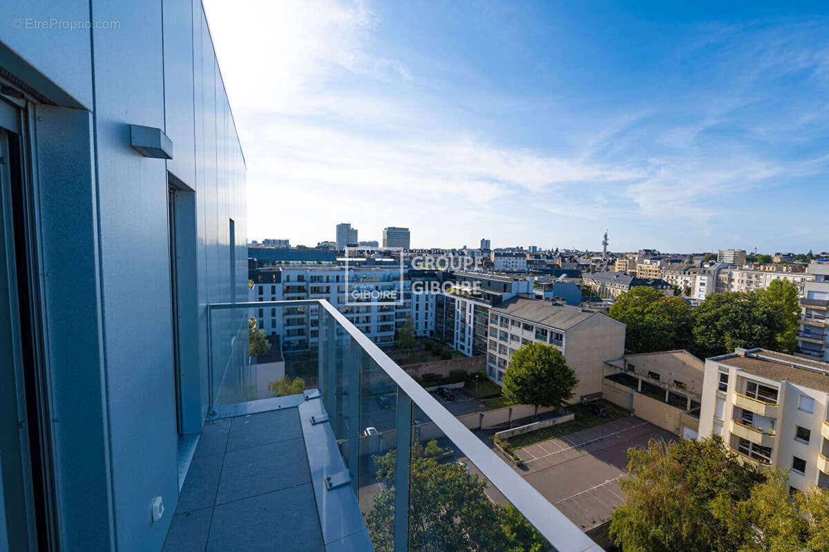À vendre -  GROUPE GIBOIRE - Appartement 4 pièces avec garage à Rennes Gare - photo 2