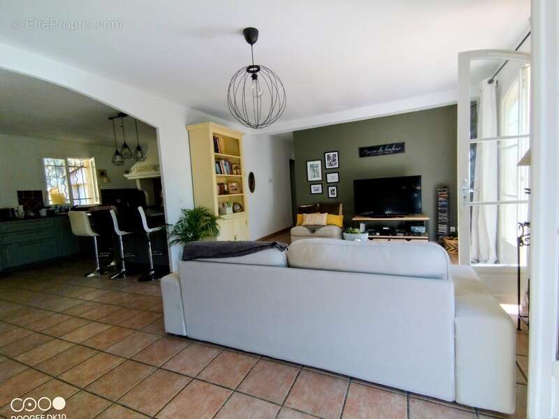 Maison à LA MOTTE-D&#039;AIGUES