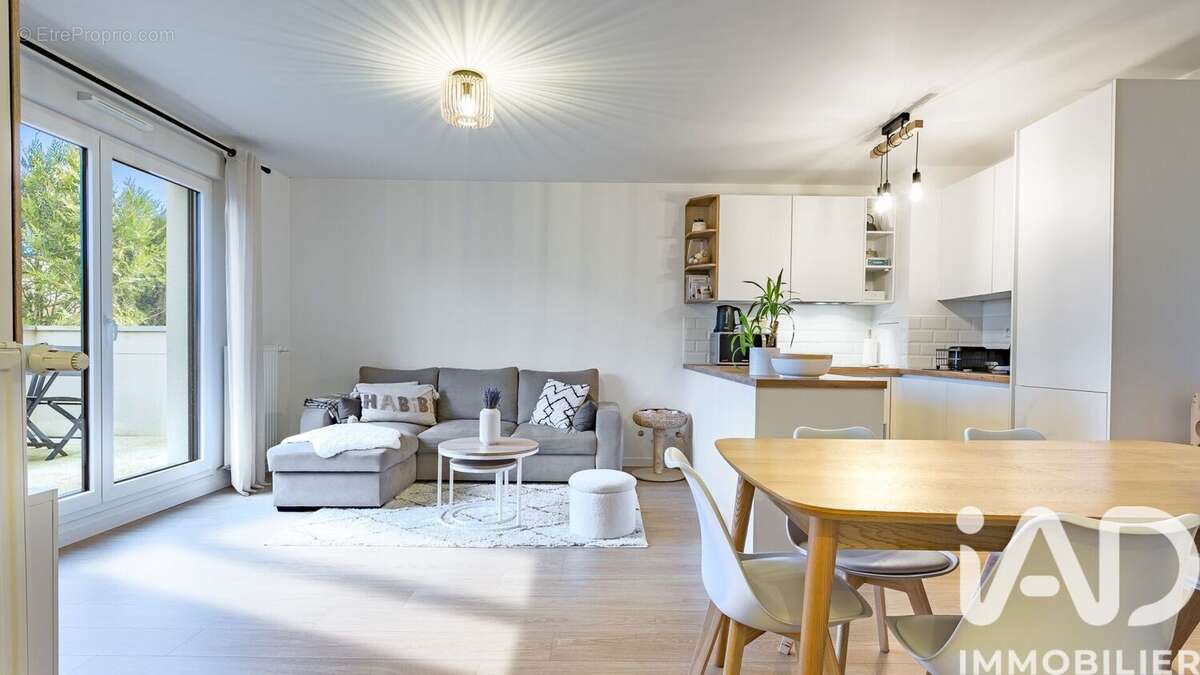 Photo 2 - Appartement à CHENNEVIERES-SUR-MARNE