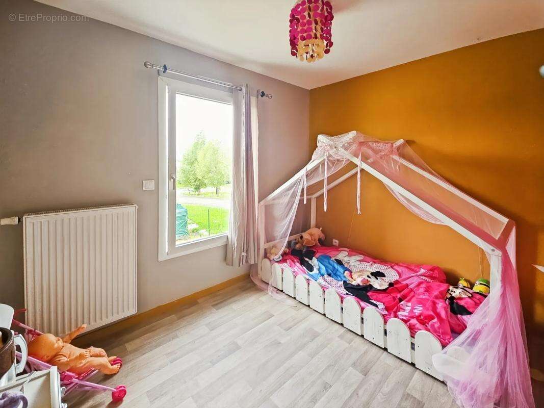 Maison à SAINT-CALAIS