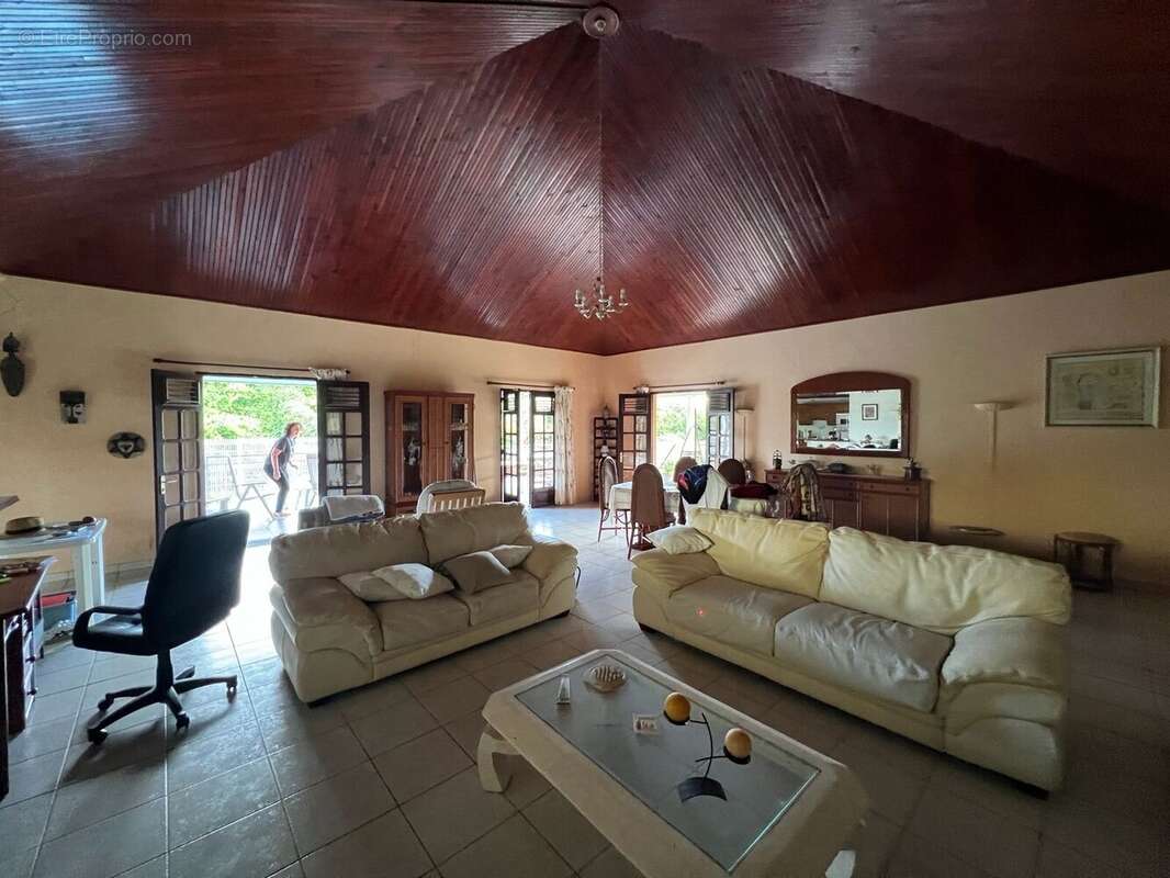 Maison à LA TRINITE