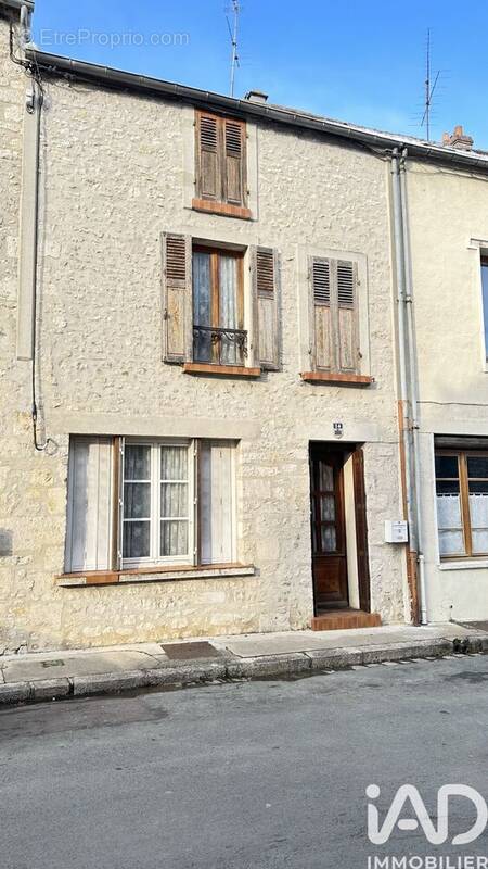 Photo 1 - Maison à CHATEAU-LANDON