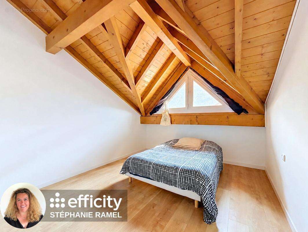 Maison 170 m² à Cluses  - photo 12