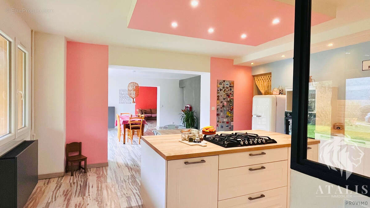 Maison à SAINT-JUST-DE-CLAIX