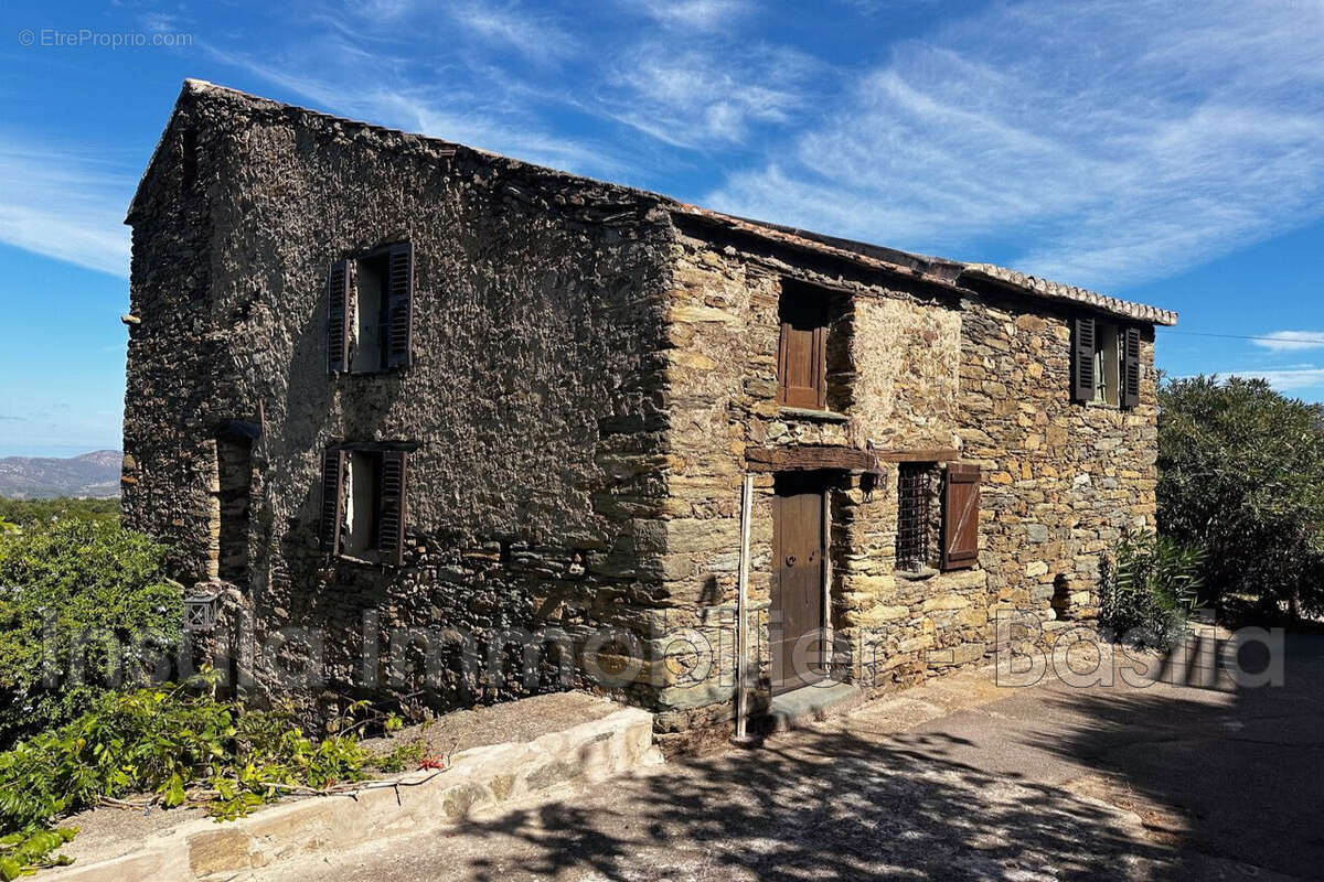 Maison à VALLECALLE