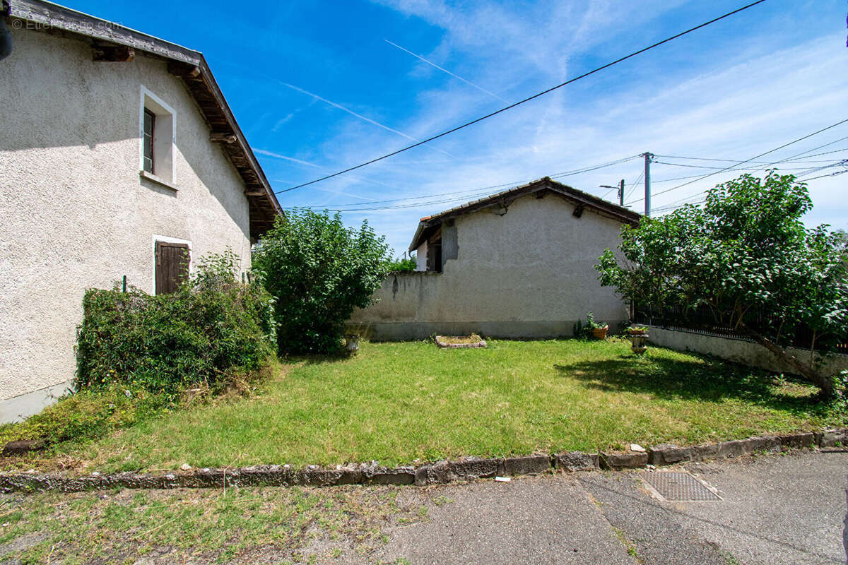 Authentique Maison avec 355 m² de terrain à NIEVROZ - photo 2