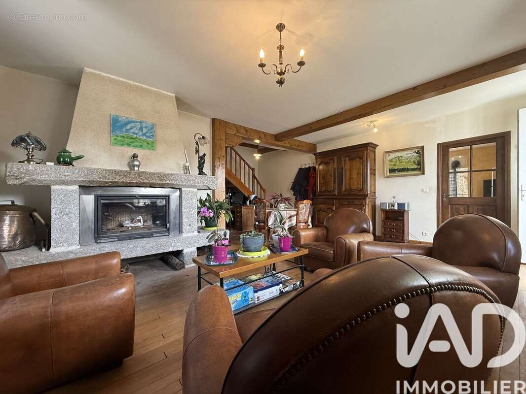 Photo 9 - Maison à LAGUIOLE