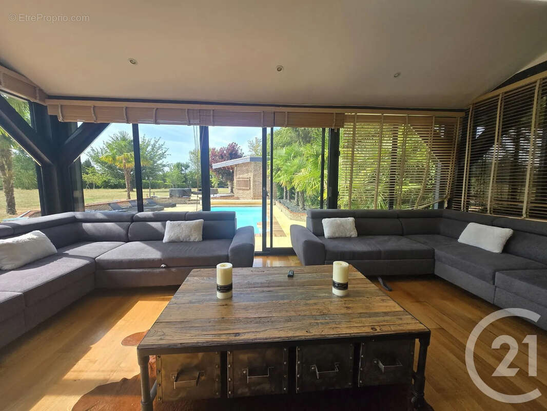 Maison 180 m² à Les Baux-De-Breteuil  - photo 8