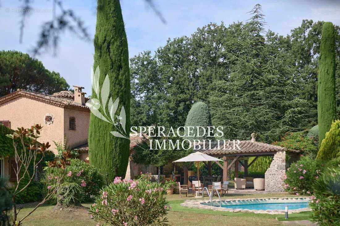 Maison à SAINT-VALLIER-DE-THIEY