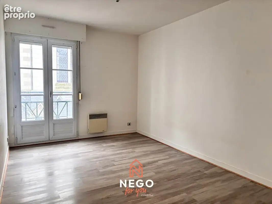 Appartement 88 m²  avec cave - Place Imbach - ANGERS - photo 7