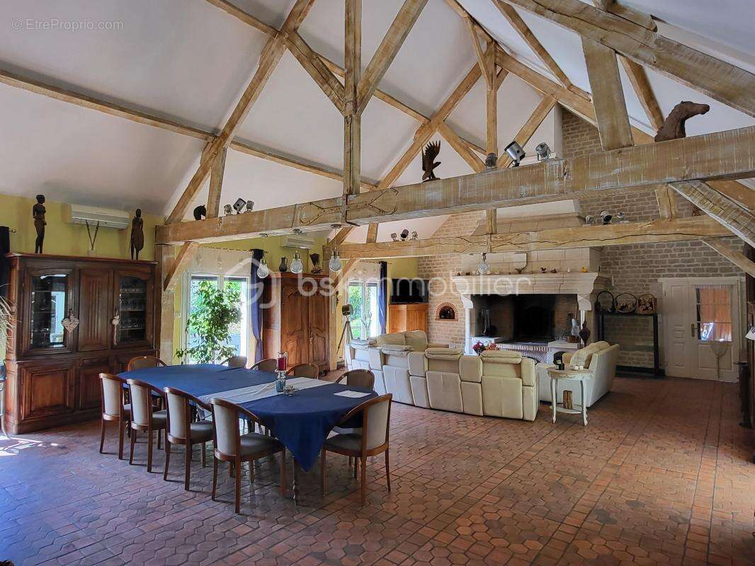 Maison à BOUZY-LA-FORET