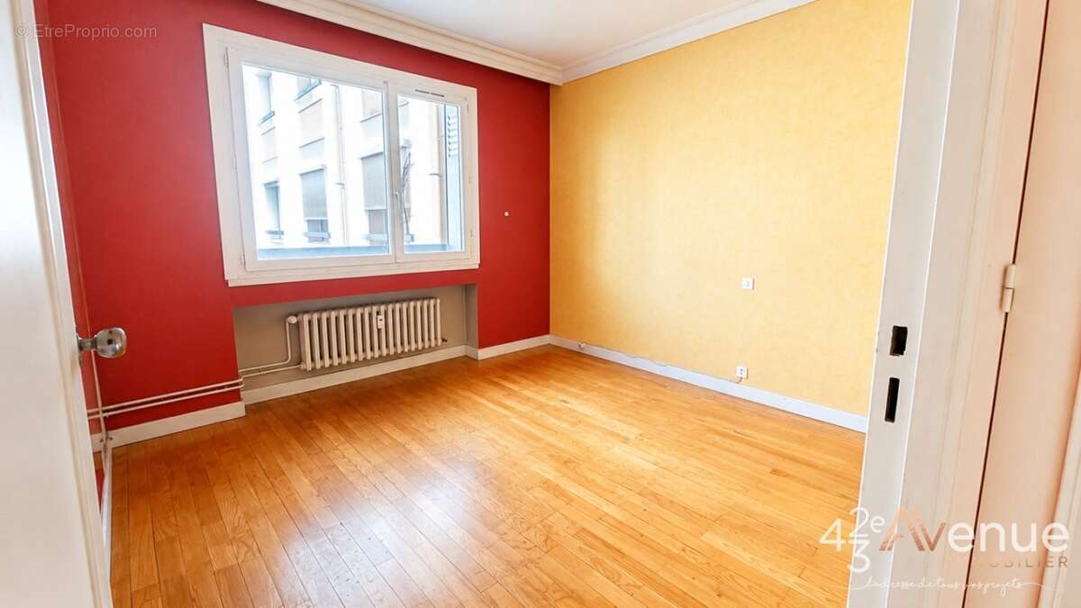 Appartement à SAINT-ETIENNE