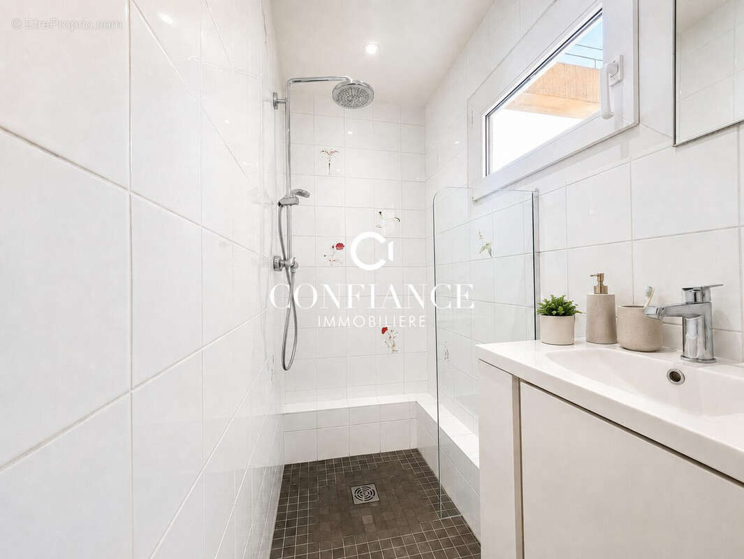 Appartement 80 m² à Nice  - photo 8