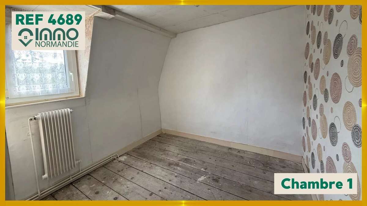 Maison de village en briques - 57m2/310m2 - Garage - photo 10