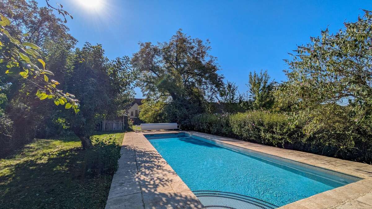 Ferme en pierre authentique avec piscine dans la campagne du Lot - photo 2