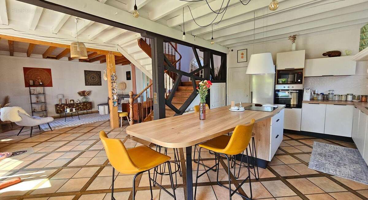 Maison 236 m² à Coarraze  - photo 97